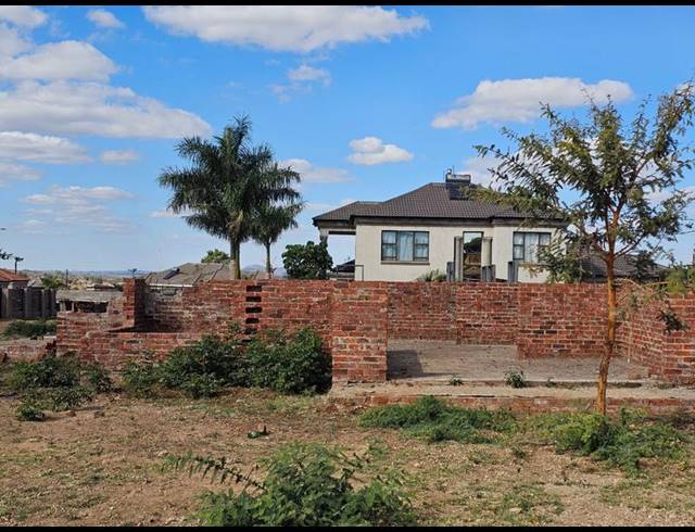 LAND FOR SALE IN VUWANI